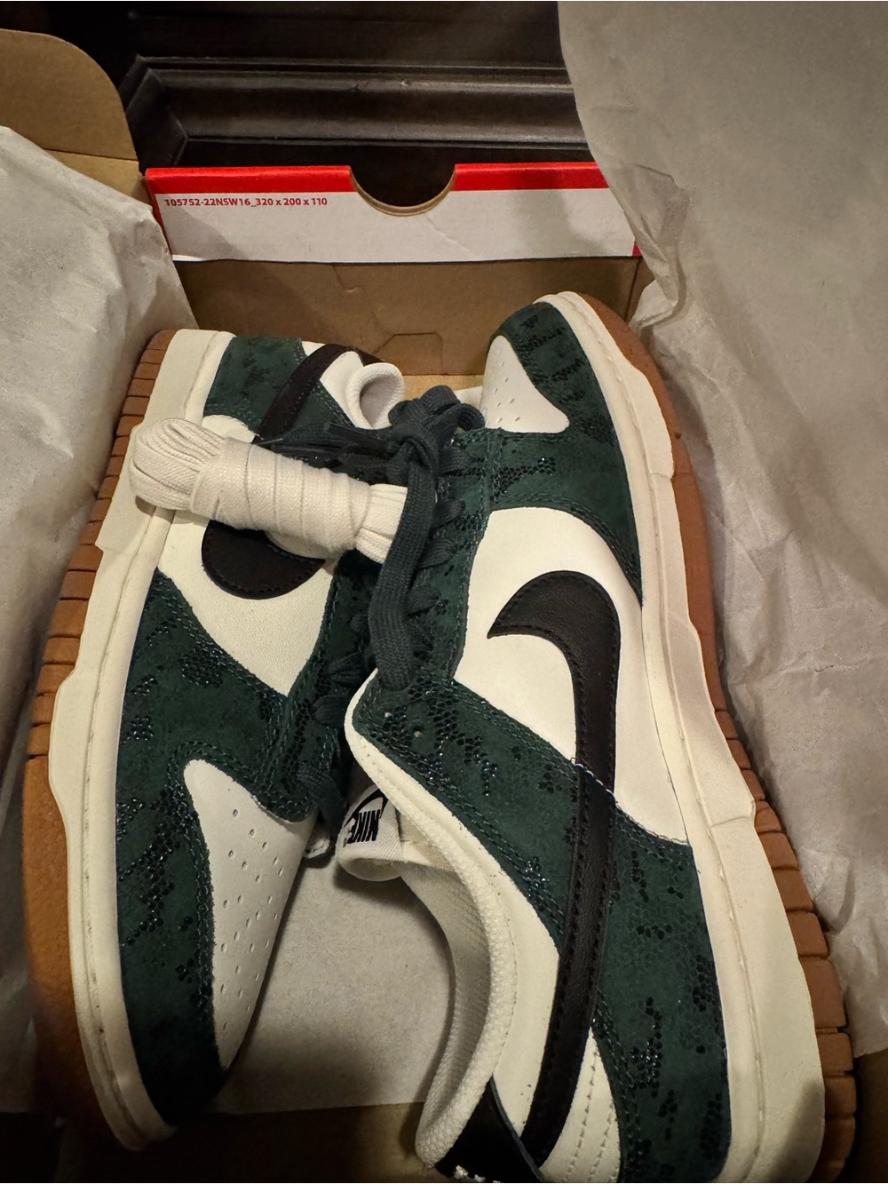 W NIKE DUNK LOW  ( Pro Green / Black Sail )
